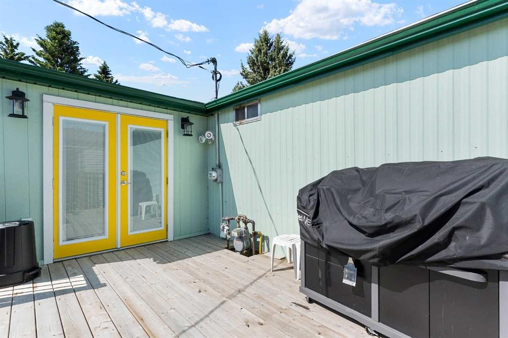 7 Tamarack Crescent Nw, Sundre, AB - Outdoor With Exterior