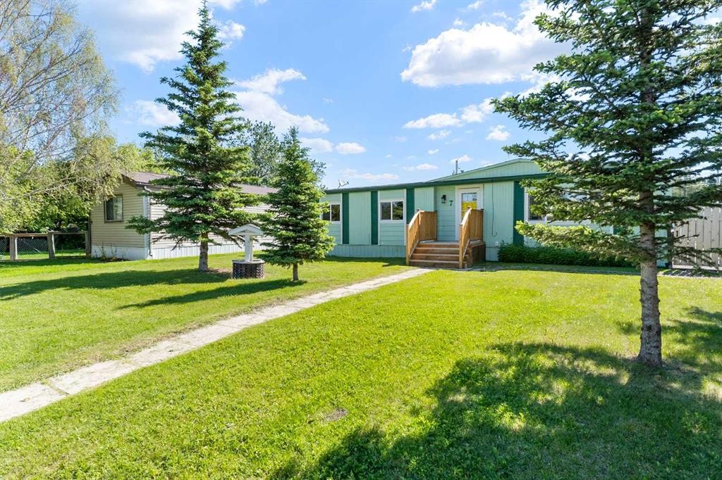 7 Tamarack Crescent Nw, Sundre, AB - Outdoor