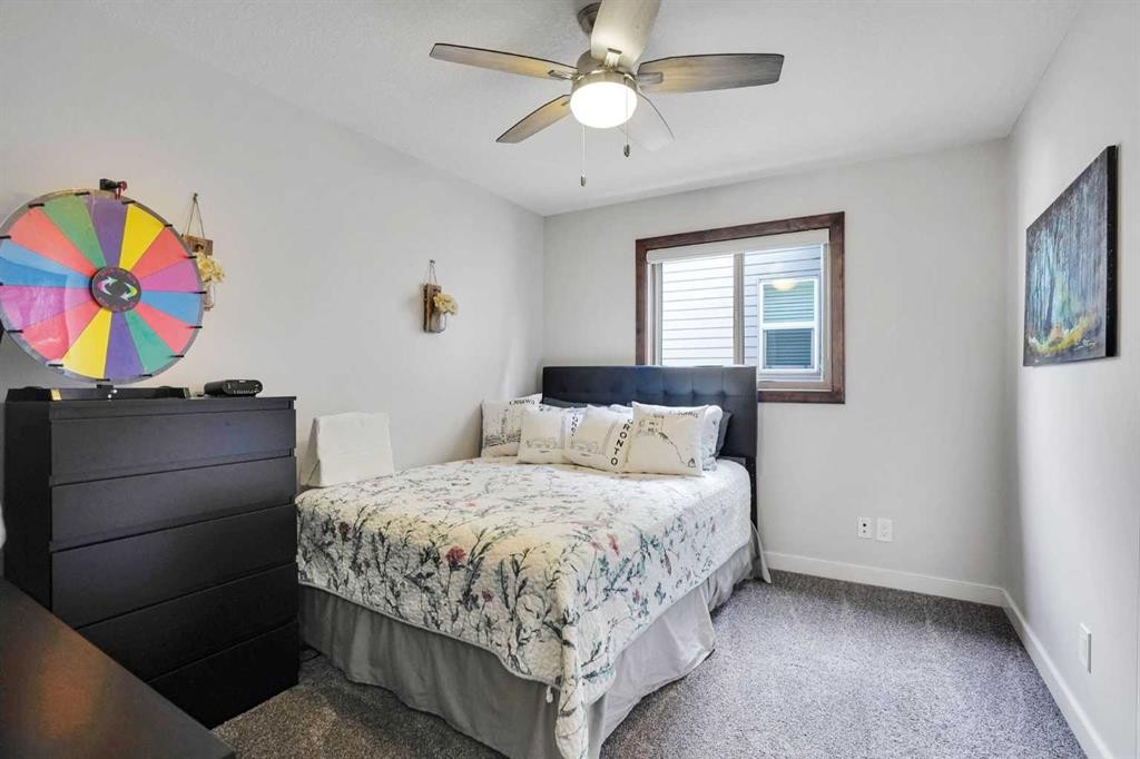 27 Brightoncrest Common Se, Calgary, AB - Indoor Photo Showing Bedroom