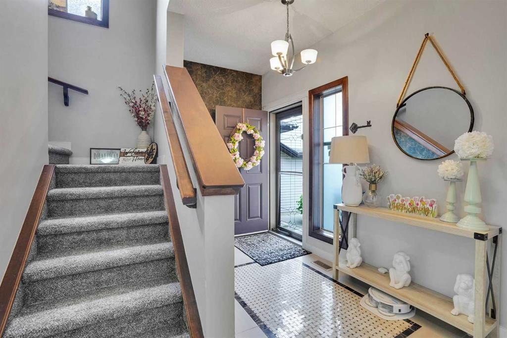 27 Brightoncrest Common Se, Calgary, AB - Indoor Photo Showing Other Room