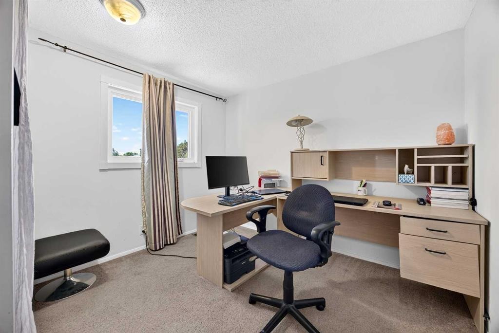 6417 26 Avenue Ne, Calgary, AB
