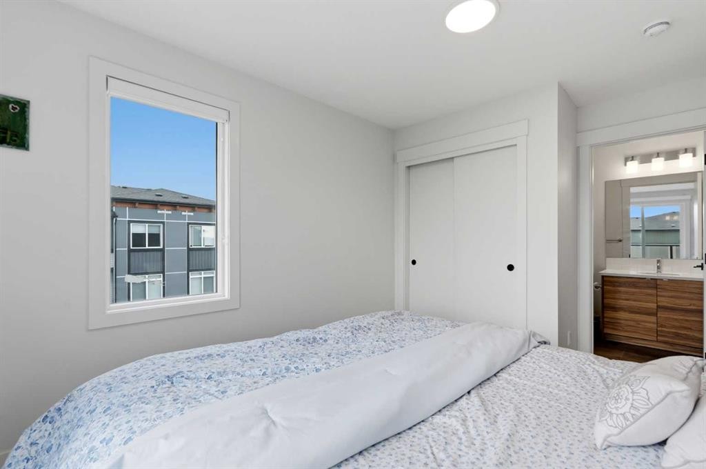 603-10060 46 Street Ne, Calgary, AB - Indoor Photo Showing Bedroom