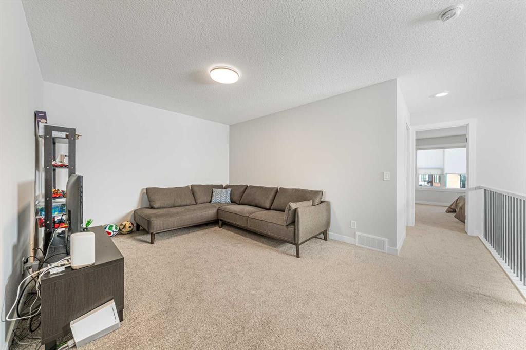 116 Rowmont Heath Nw, Calgary, AB