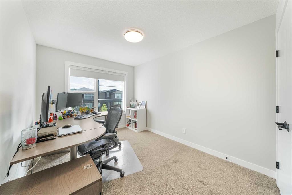 116 Rowmont Heath Nw, Calgary, AB