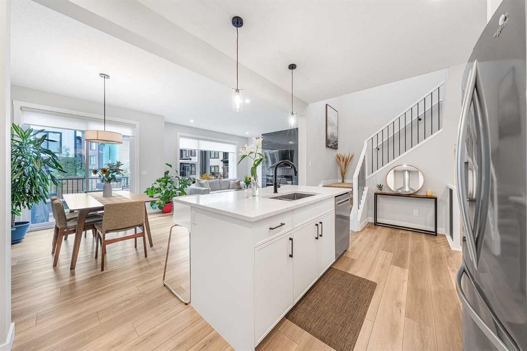 116 Rowmont Heath Nw, Calgary, AB