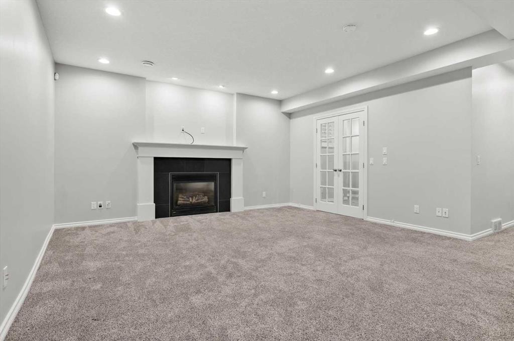 113 Ypres Green Sw, Calgary, AB