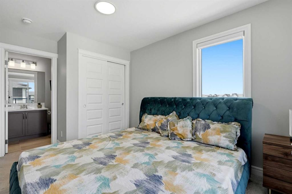 610-10060 46 Street Ne, Calgary, AB - Indoor Photo Showing Bedroom