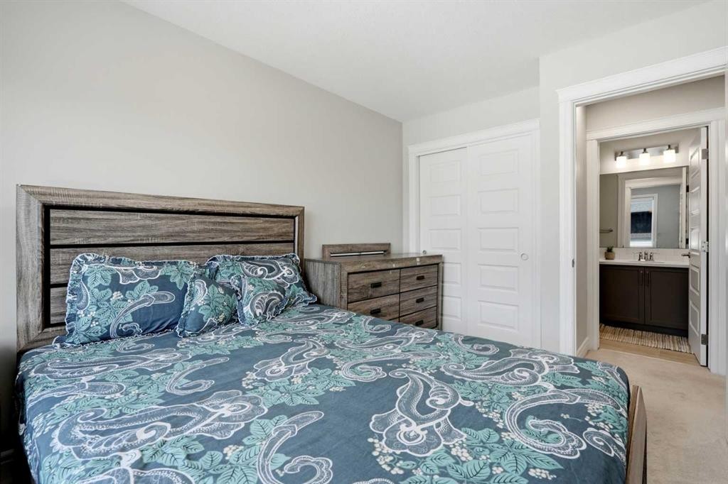 610-10060 46 Street Ne, Calgary, AB - Indoor Photo Showing Bedroom