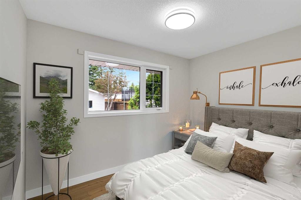 811 Seattle Drive Sw, Calgary, AB