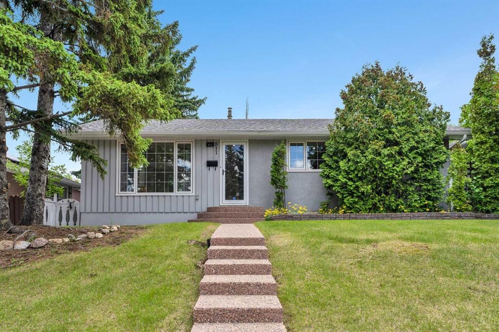 811 Seattle Drive Sw, Calgary, AB
