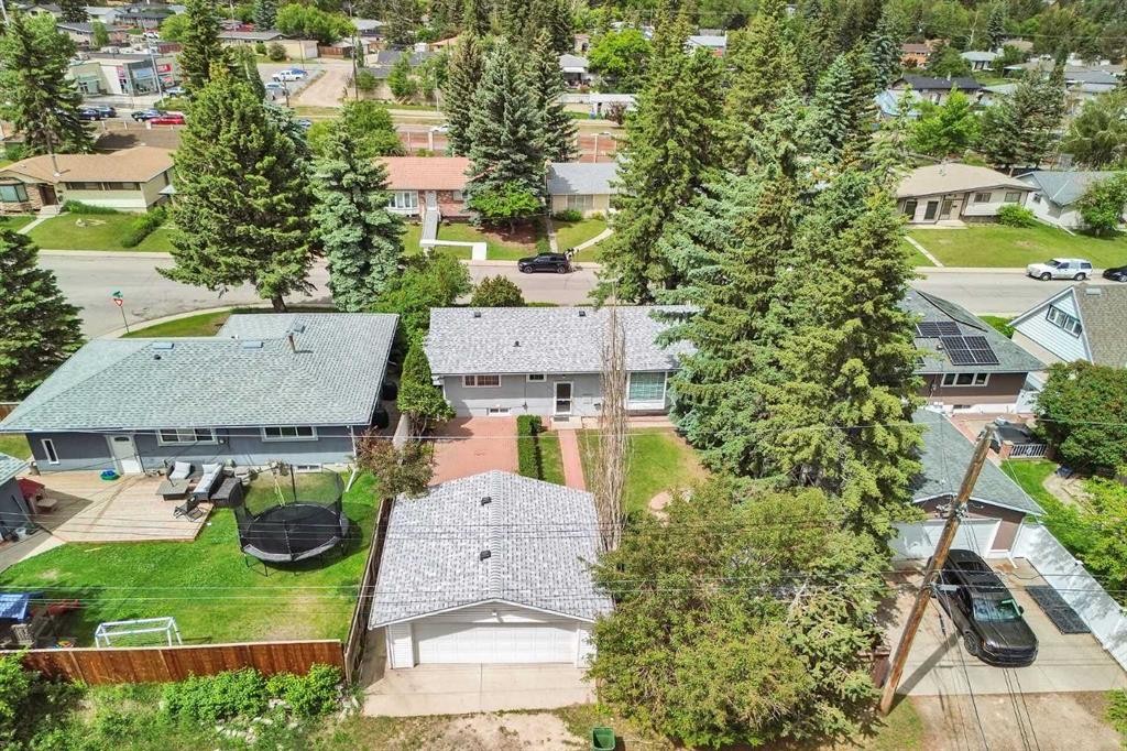 811 Seattle Drive Sw, Calgary, AB