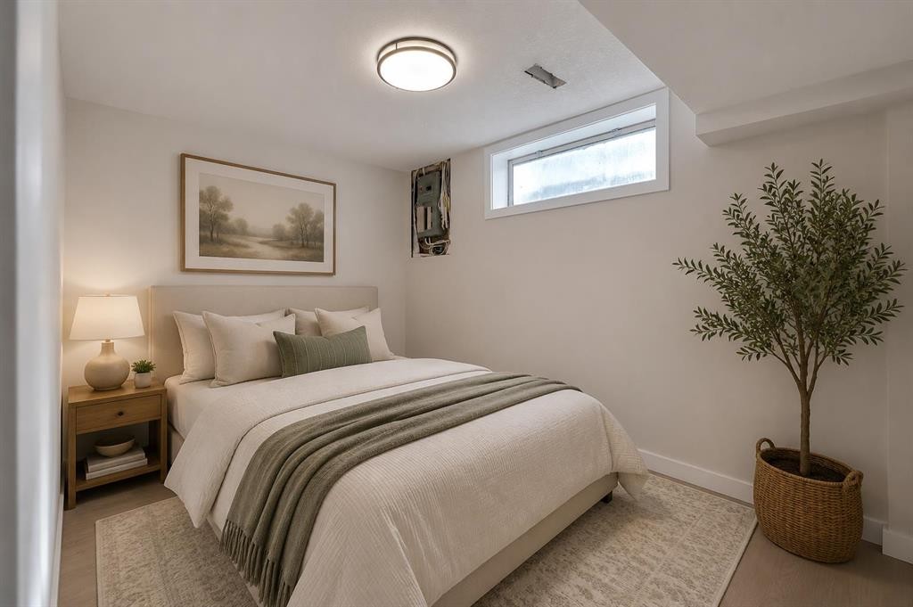 8059 Huntington Street Ne, Calgary, AB - Indoor Photo Showing Bedroom