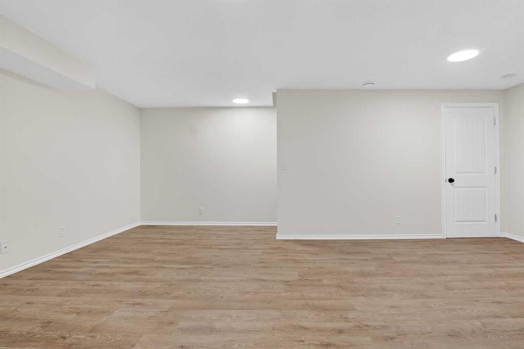 22 Autumn Green Se, Calgary, AB - Indoor Photo Showing Other Room