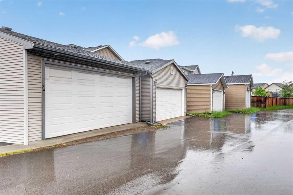 22 Autumn Green Se, Calgary, AB - Outdoor