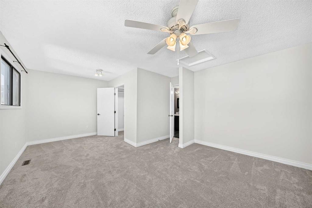91 Cedarwood Hill Sw, Calgary, AB - Indoor Photo Showing Other Room