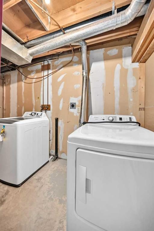 91 Cedarwood Hill Sw, Calgary, AB - Indoor Photo Showing Laundry Room