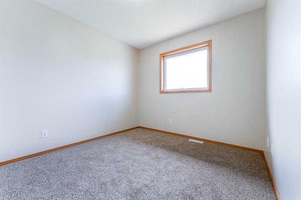 59 Erin Grove Se, Calgary, AB