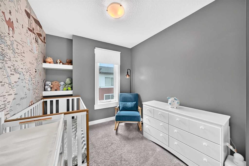 30-111 Rainbow Falls Gate, Chestermere, AB