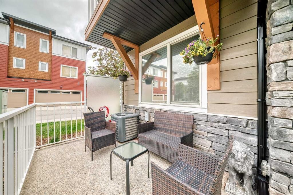 30-111 Rainbow Falls Gate, Chestermere, AB