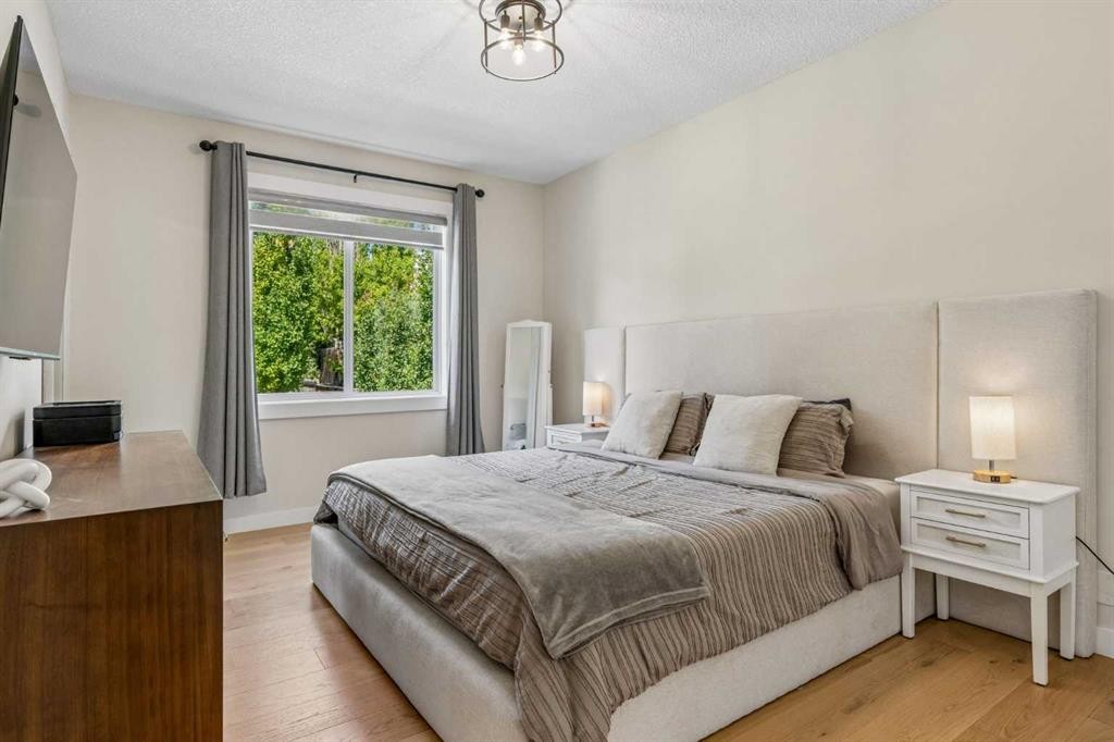 38 Cranleigh Common Se, Calgary, AB