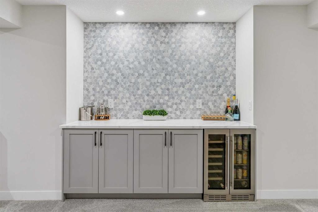 38 Cranleigh Common Se, Calgary, AB