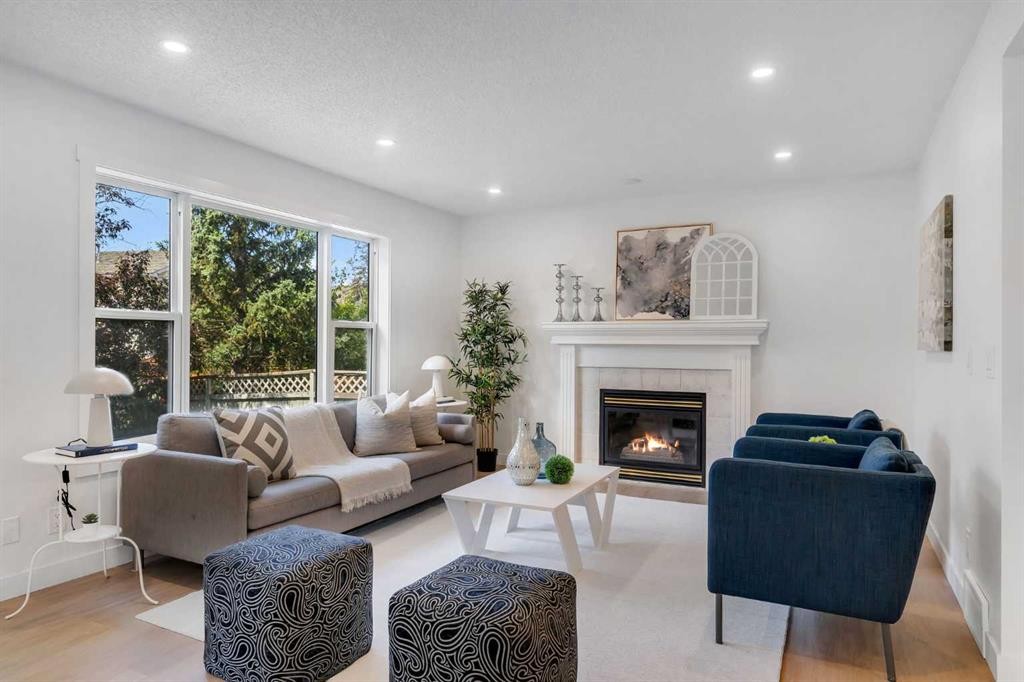 29 Douglas Glen Crescent Se, Calgary, AB