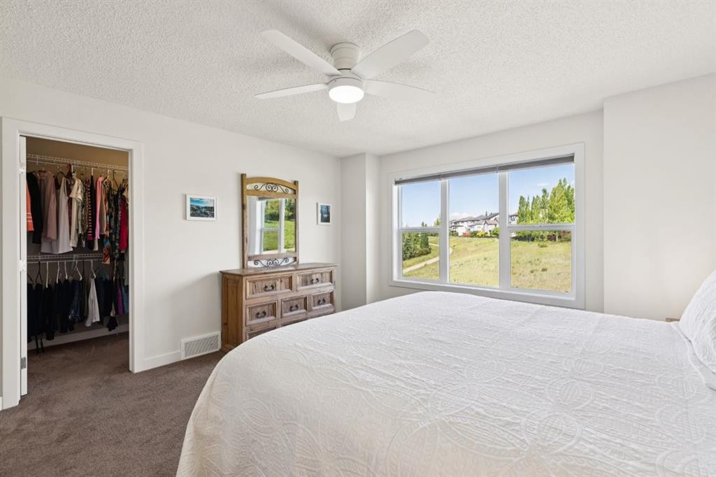 267 Sunset Point, Cochrane, AB