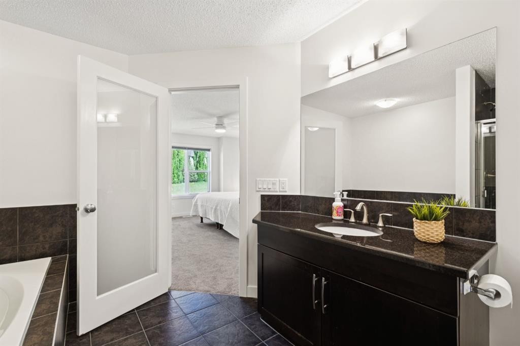 267 Sunset Point, Cochrane, AB