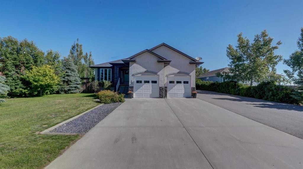 106 Derochie Drive West, Claresholm, AB