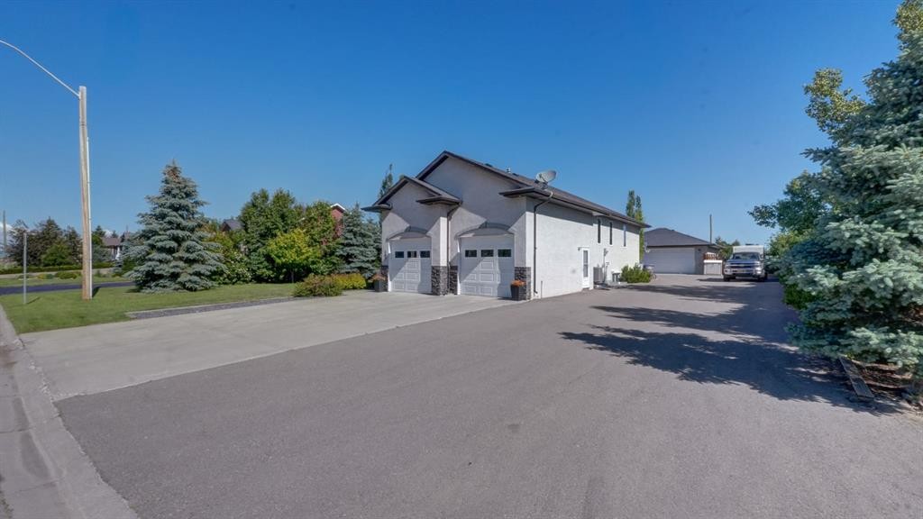 106 Derochie Drive West, Claresholm, AB