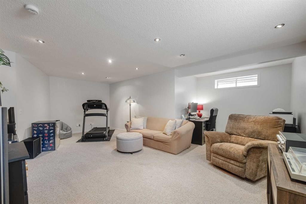 82 Brightondale Parade Se, Calgary, AB