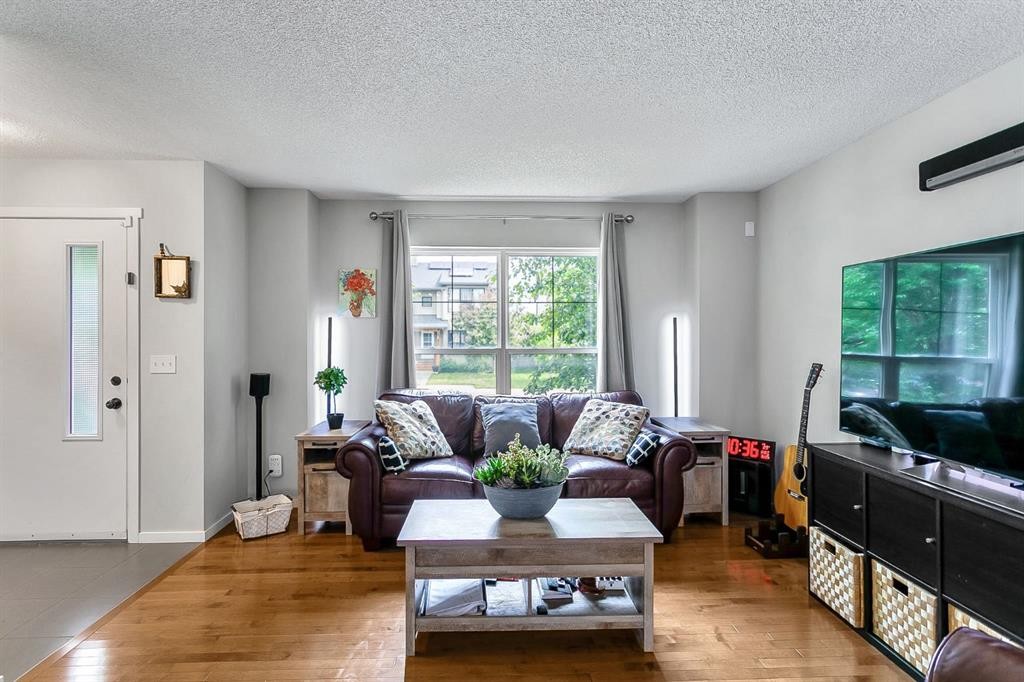 111 Walden Drive Se, Calgary, AB