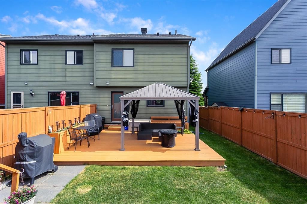 111 Walden Drive Se, Calgary, AB