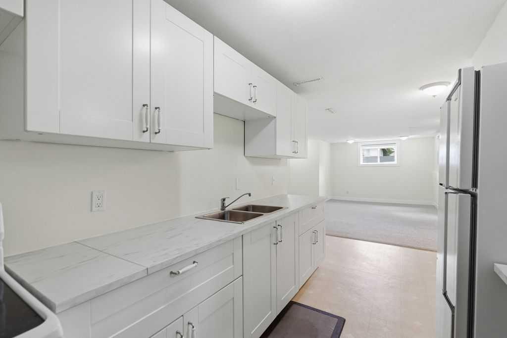 7428 23 Street Se, Calgary, AB