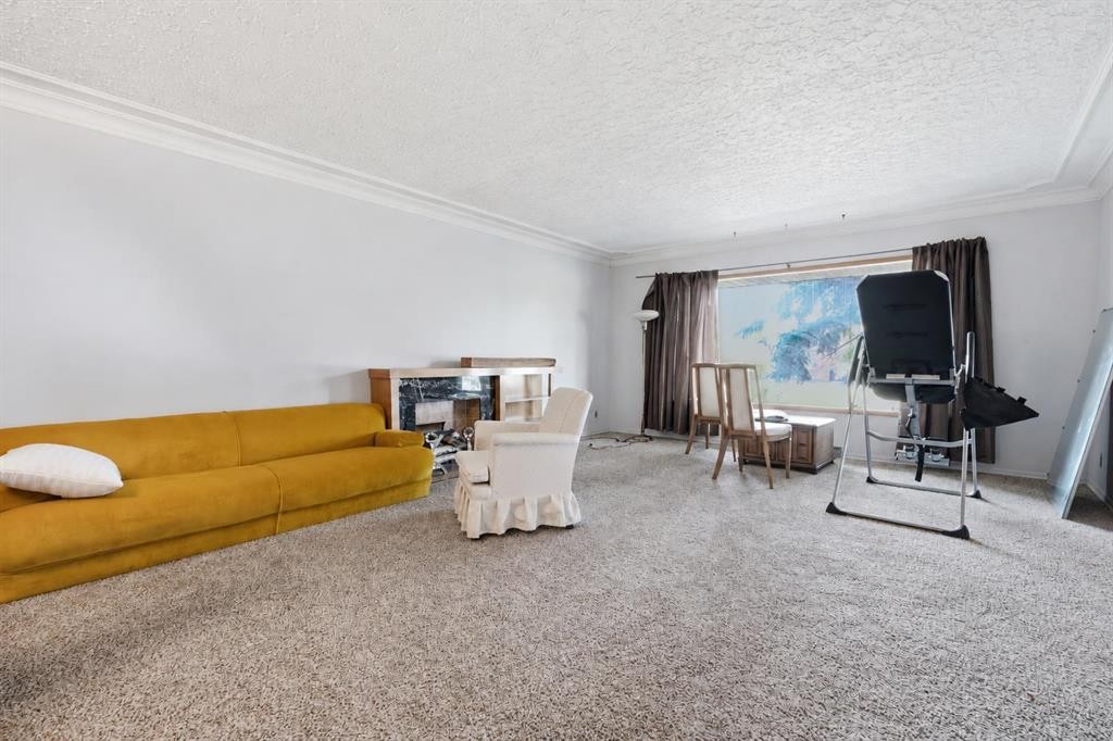 3720 Spruce Drive Sw, Calgary, AB - Indoor