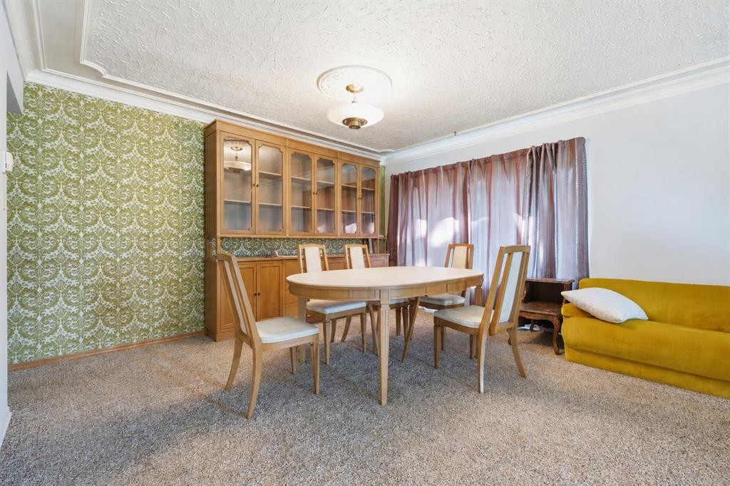 3720 Spruce Drive Sw, Calgary, AB - Indoor
