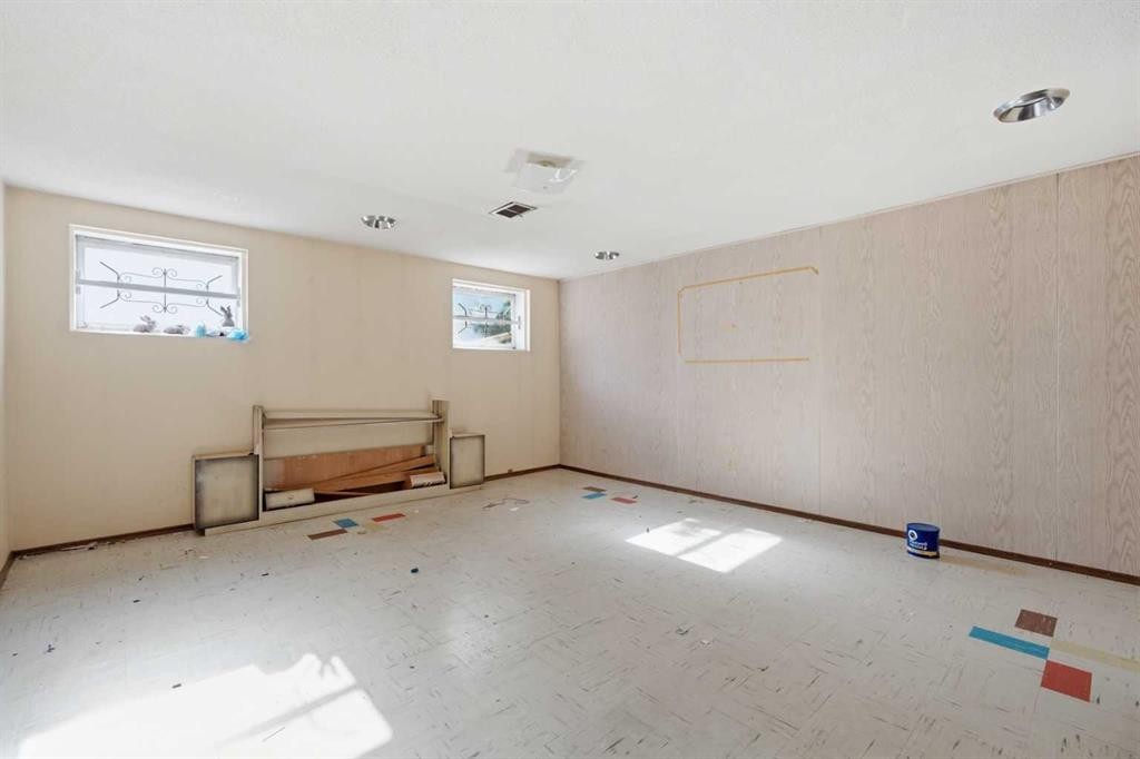 3720 Spruce Drive Sw, Calgary, AB - Indoor Photo Showing Other Room