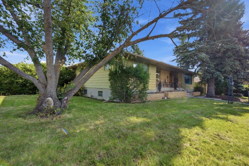 3720 Spruce Drive Sw, Calgary, AB - Outdoor