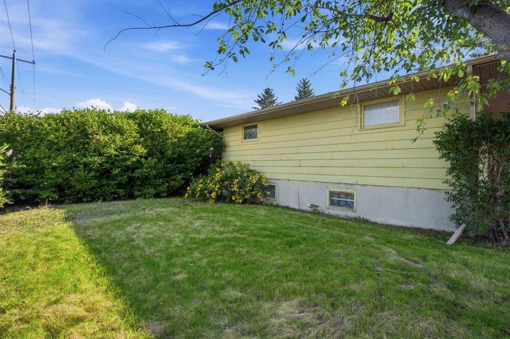 3720 Spruce Drive Sw, Calgary, AB - Outdoor