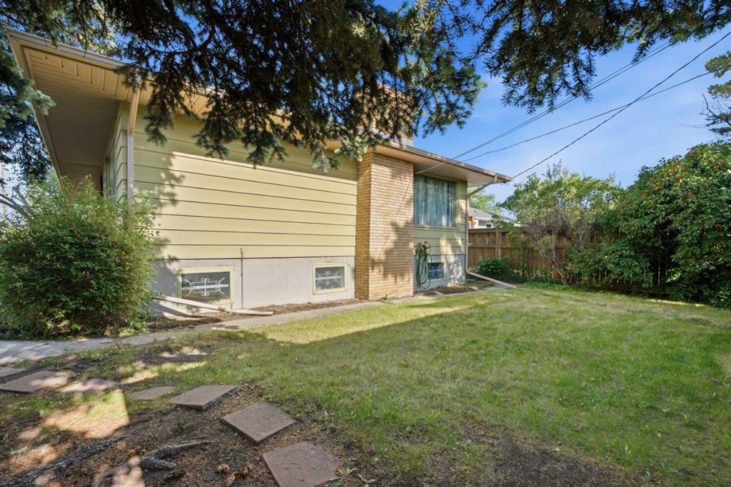 3720 Spruce Drive Sw, Calgary, AB - Outdoor