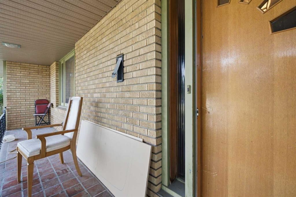 3720 Spruce Drive Sw, Calgary, AB - Outdoor With Exterior