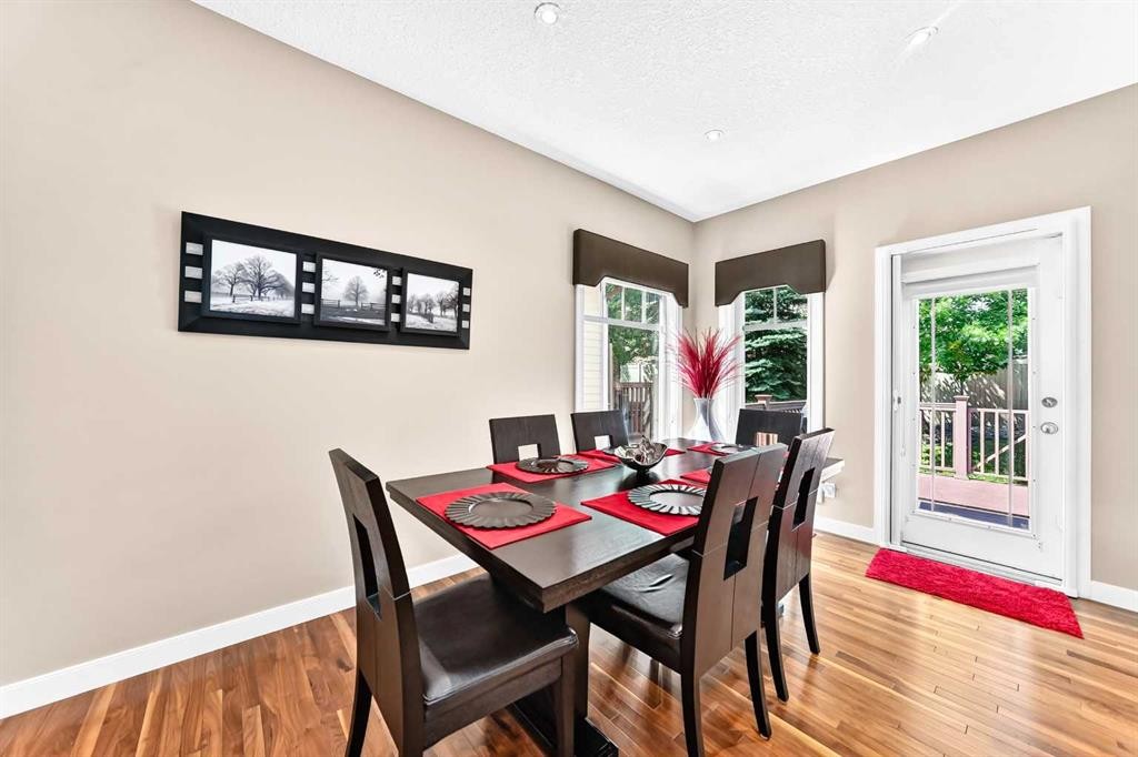 253 Bridle Estates Road Sw, Calgary, AB