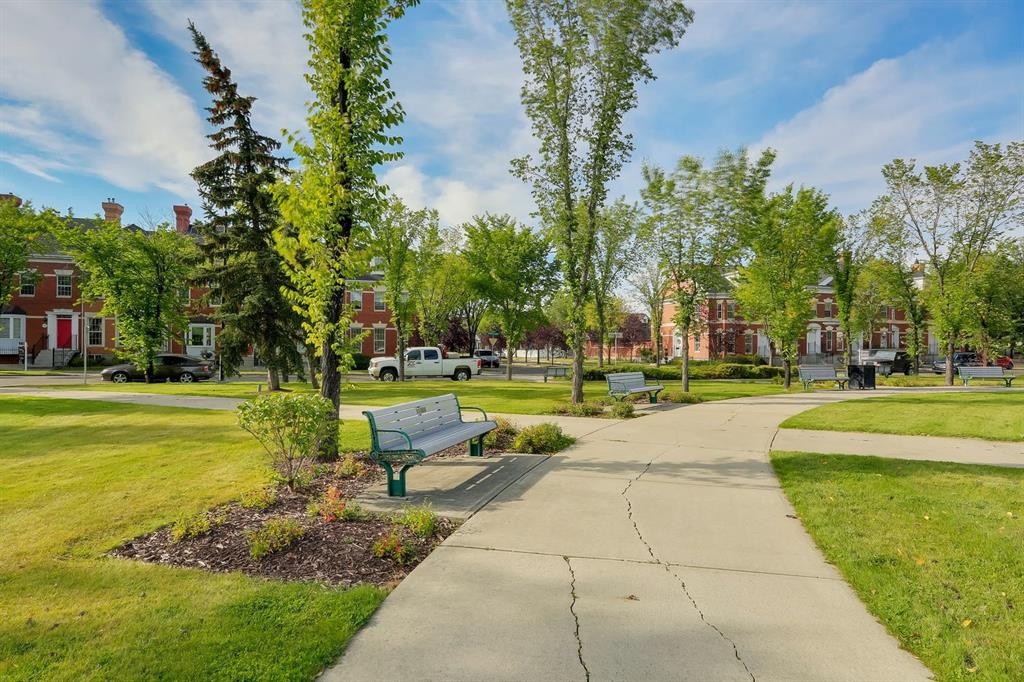 137 Prestwick Mews Se, Calgary, AB - Outdoor With View