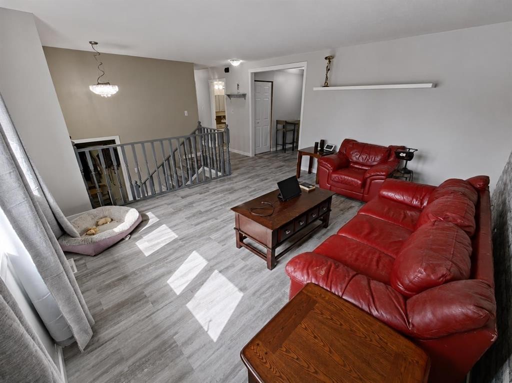 121 Park Crescent, Stavely, AB