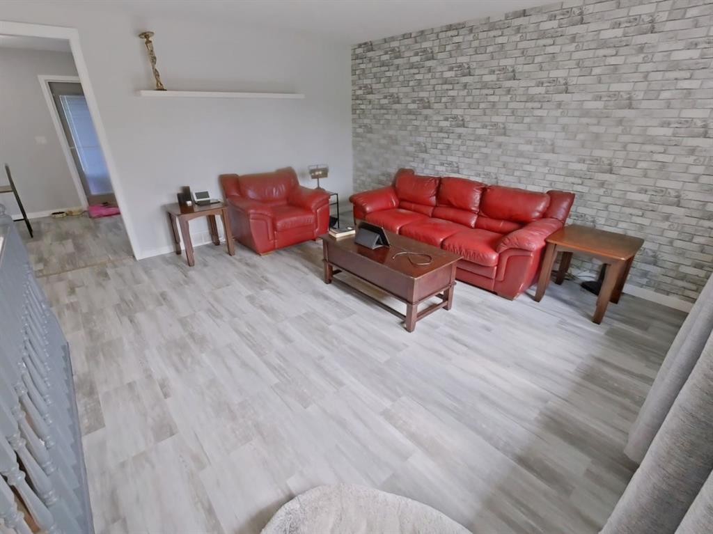 121 Park Crescent, Stavely, AB