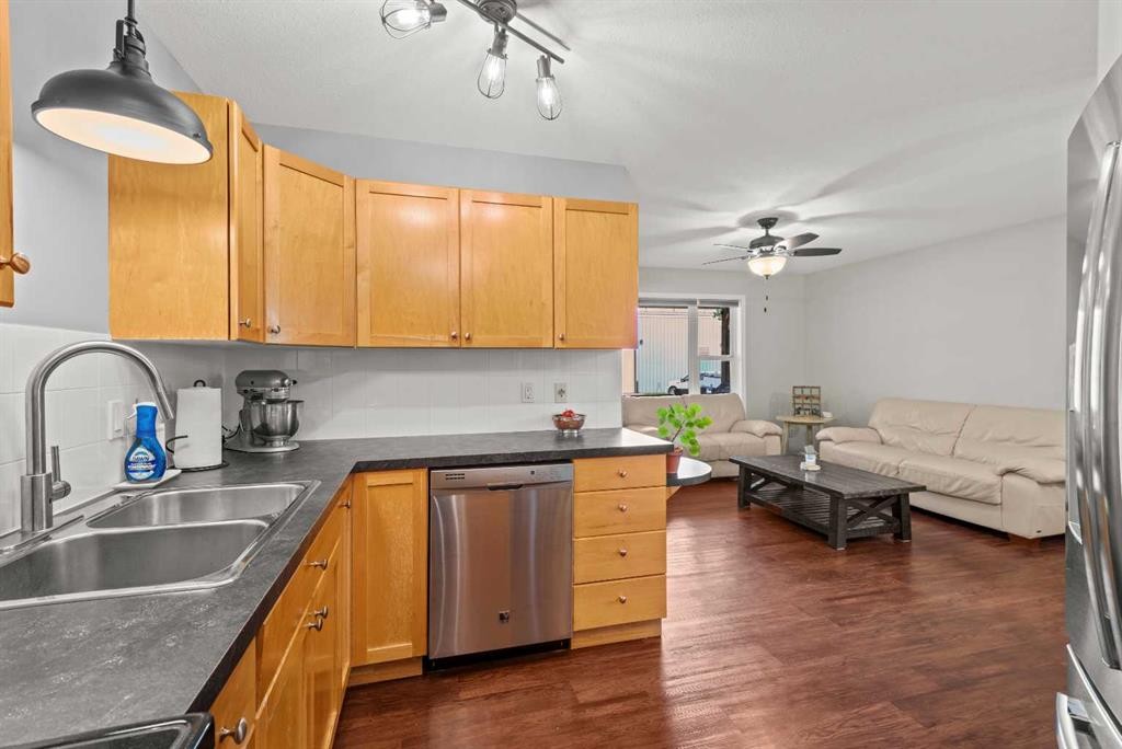 229 3 Avenue Ne, Three Hills, AB