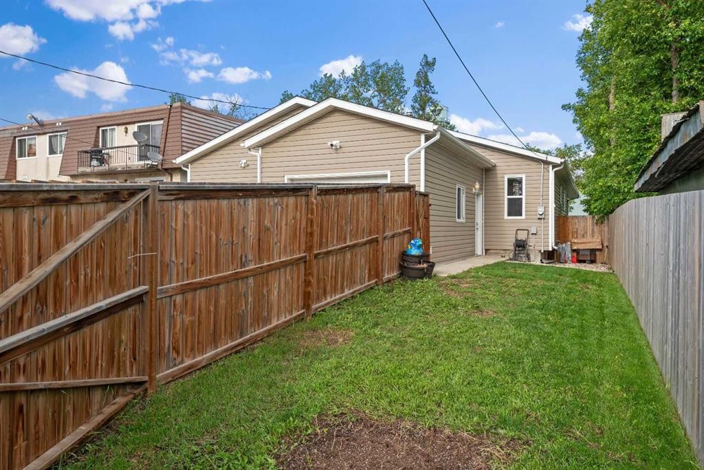 229 3 Avenue Ne, Three Hills, AB