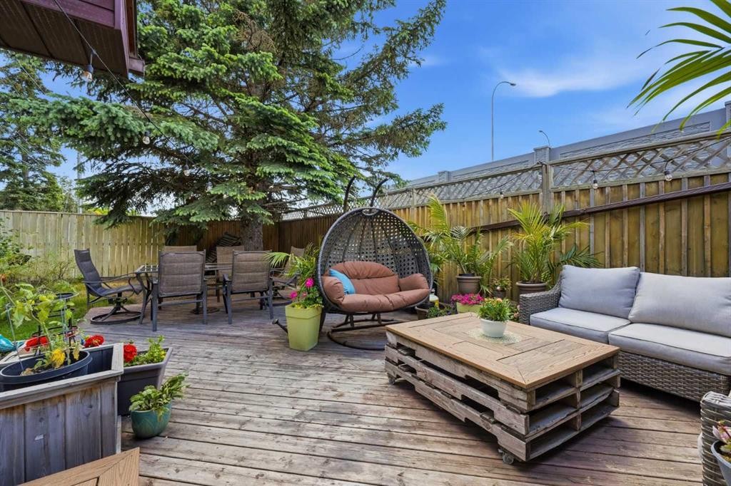 1439 90 Avenue Sw, Calgary, AB