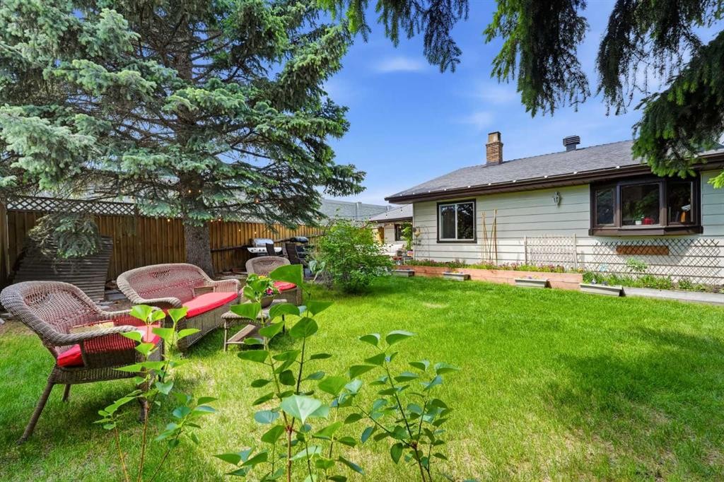 1439 90 Avenue Sw, Calgary, AB