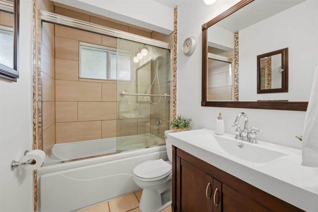 1439 90 Avenue Sw, Calgary, AB